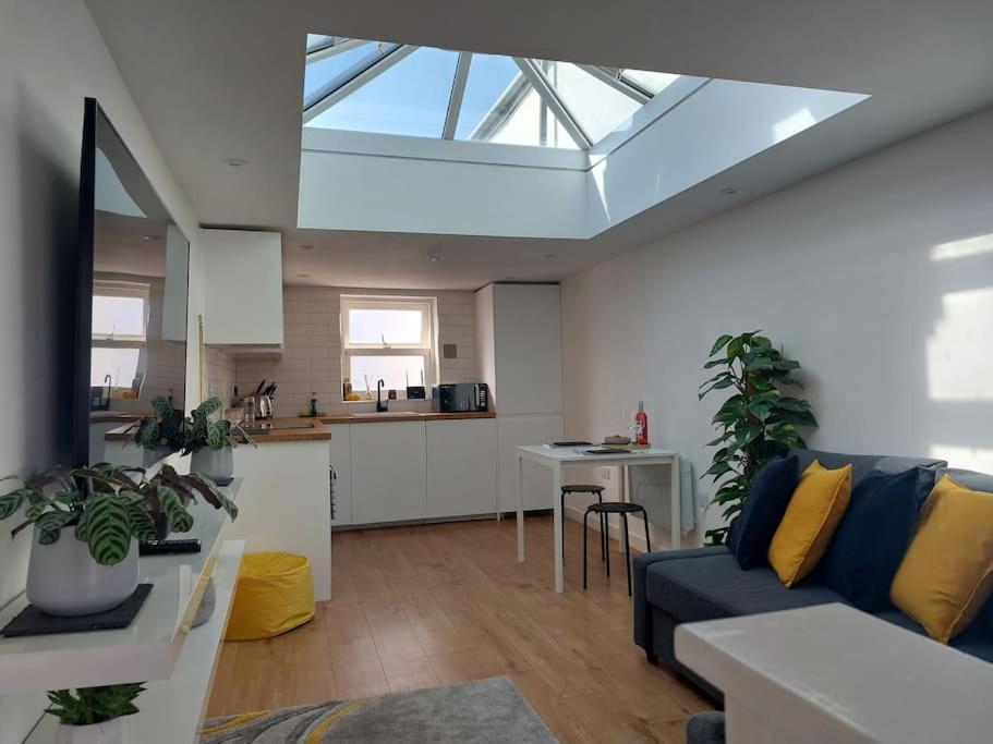 1 Bedroom Modern Duplex Σαουθάμπτον Εξωτερικό φωτογραφία
